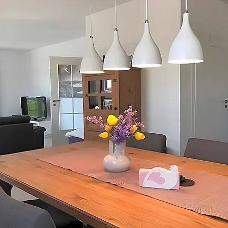 Apartment, 4*